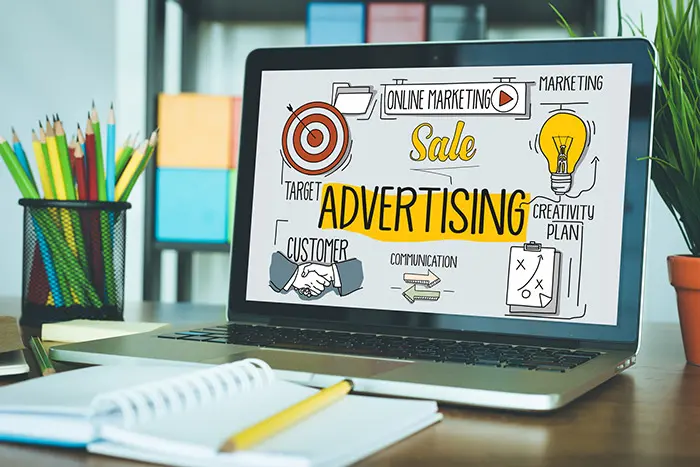 Online Marketing Advertising banner on laptop